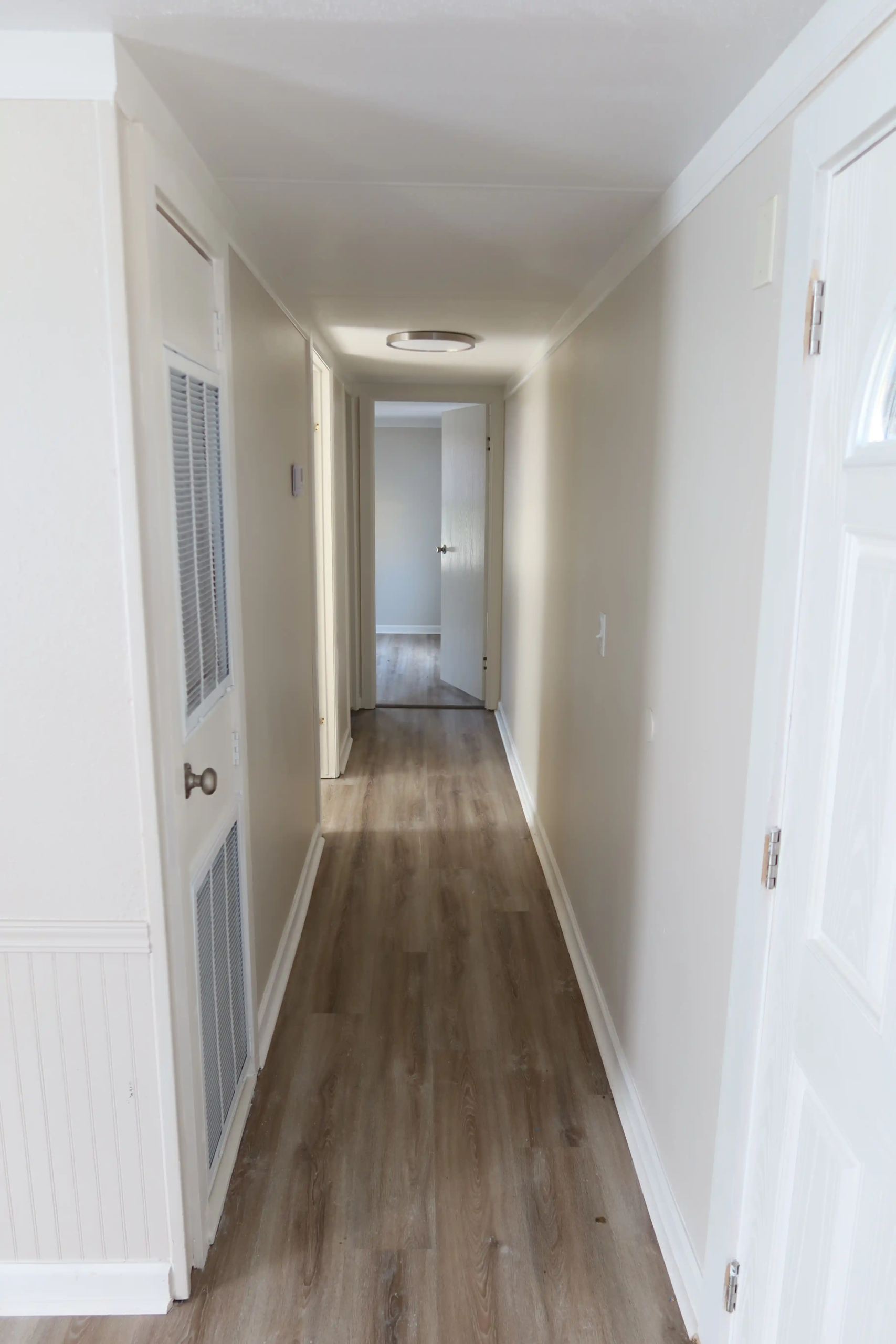124 North Violet St (2) – Hallway(2)
