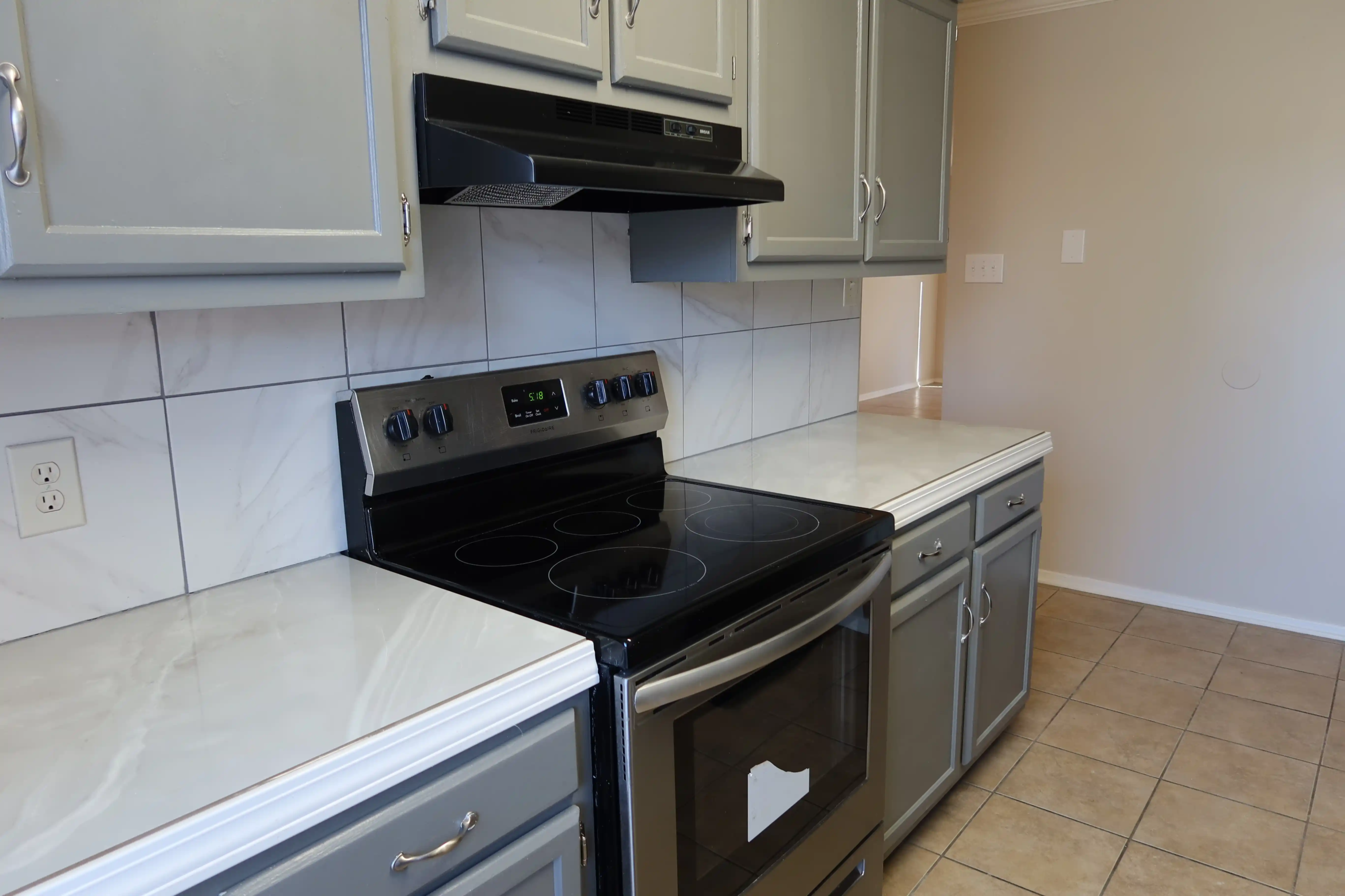 1430 Erin St – Kitchen(2)